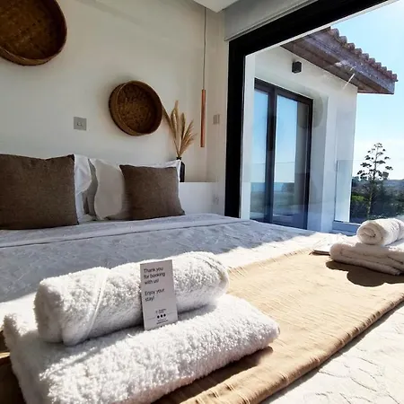 Phaedrus Living: Seaview Luxury Venus Villa