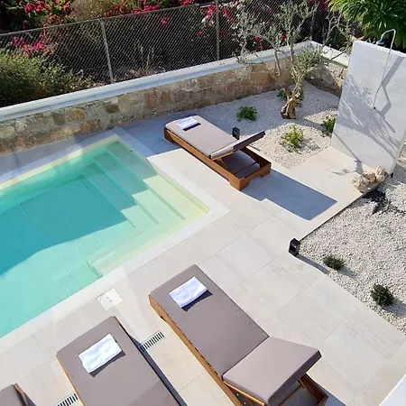 Phaedrus Living: Seaview Luxury Venus *