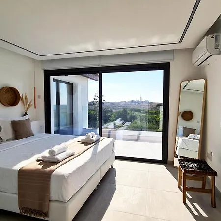 Phaedrus Living: Seaview Luxury Venus * Пафос