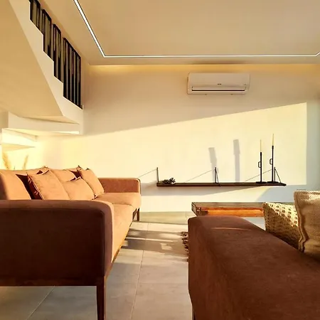 Phaedrus Living: Seaview Luxury Venus
